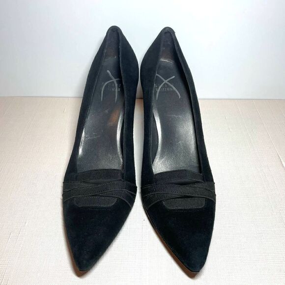 Stuart Weitzman Black Suede Pumps Pointed Toe Heels Stiletto Womens Size 9.5 - Picture 2 of 6